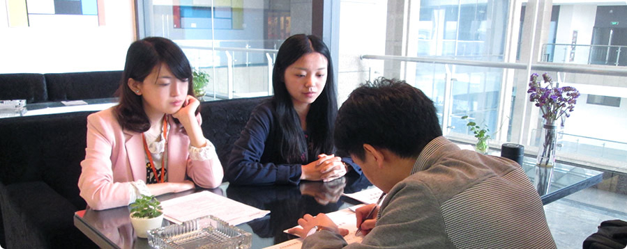 （圖：南輝消泡劑廠家訂貨簽訂現(xiàn)場）